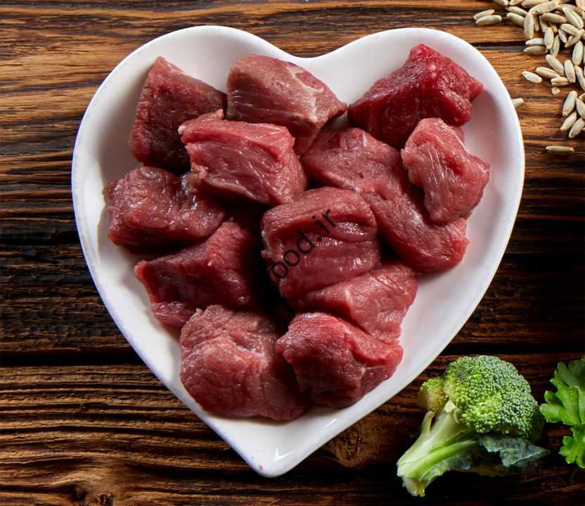خوردن گوشت خام مفید است یا مضر مضر